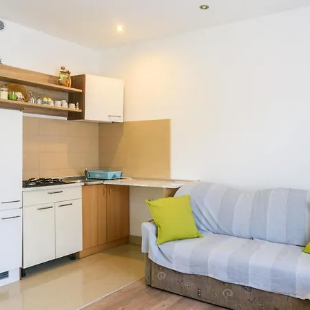 Apartman With Parking Space Marina, Trogir - 14258 *