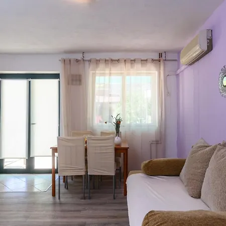 Apartment With A Parking Space Marina, Trogir - 14258